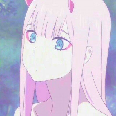 男二被防爆 当观众坐第一排